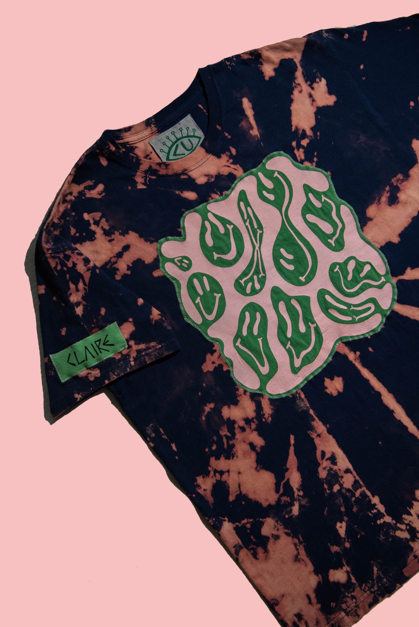 Dance Floor Smiley (L)