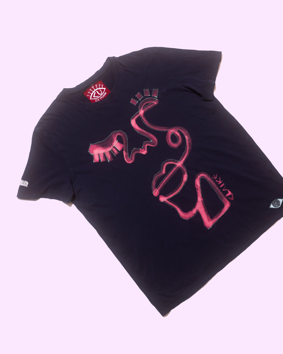 1-Line Face T #12 (M)