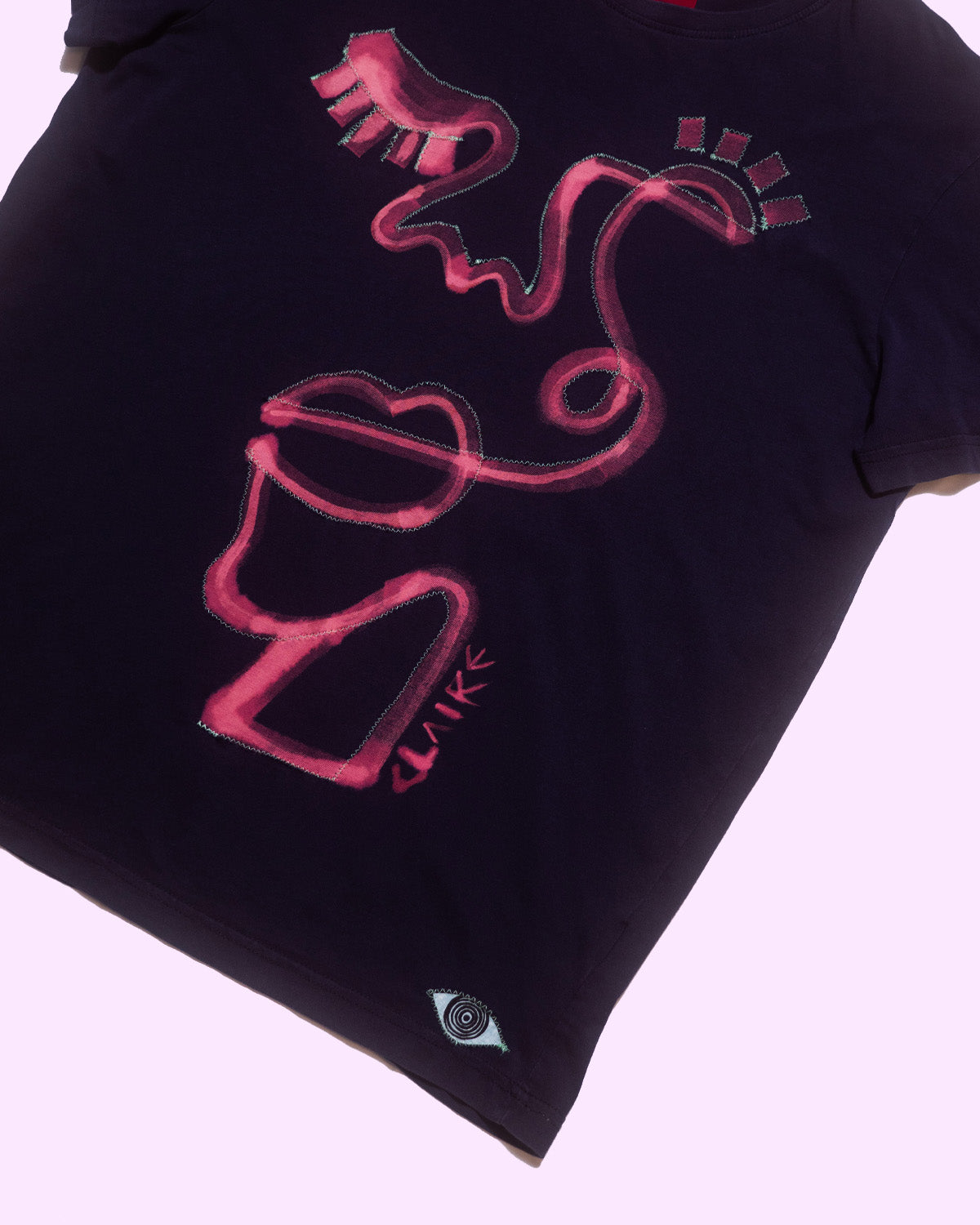 1-Line Face T #12 (M)