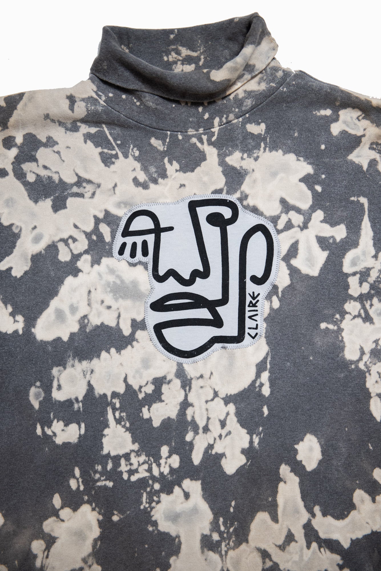 1 Line Face Turtle-Neck Sweater (XXL)