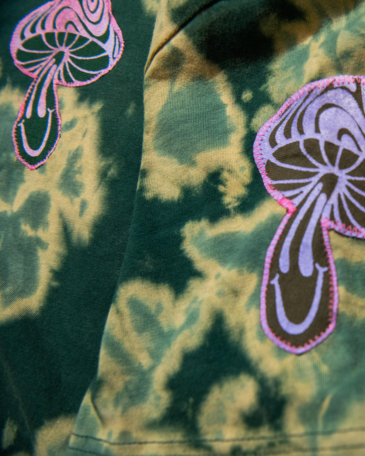 Magical Mushroom T (M)