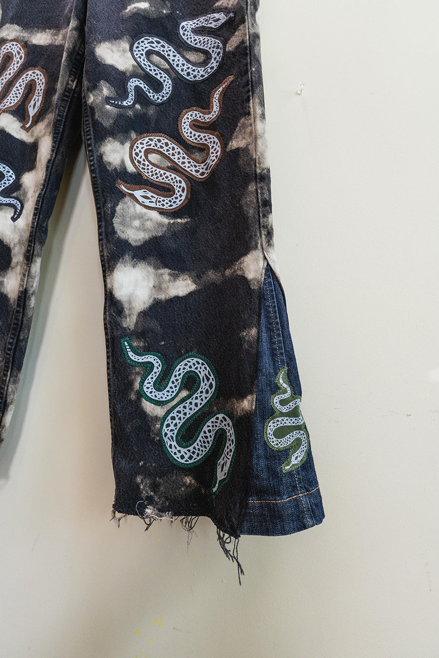 Snake Jeans (30/34 Waist)