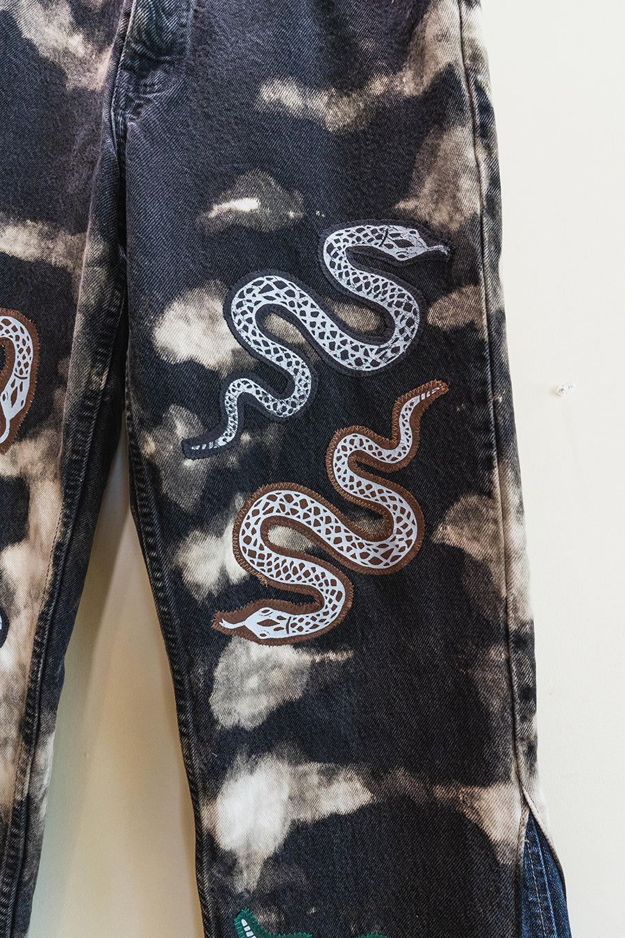 Snake Jeans (30/34 Waist)