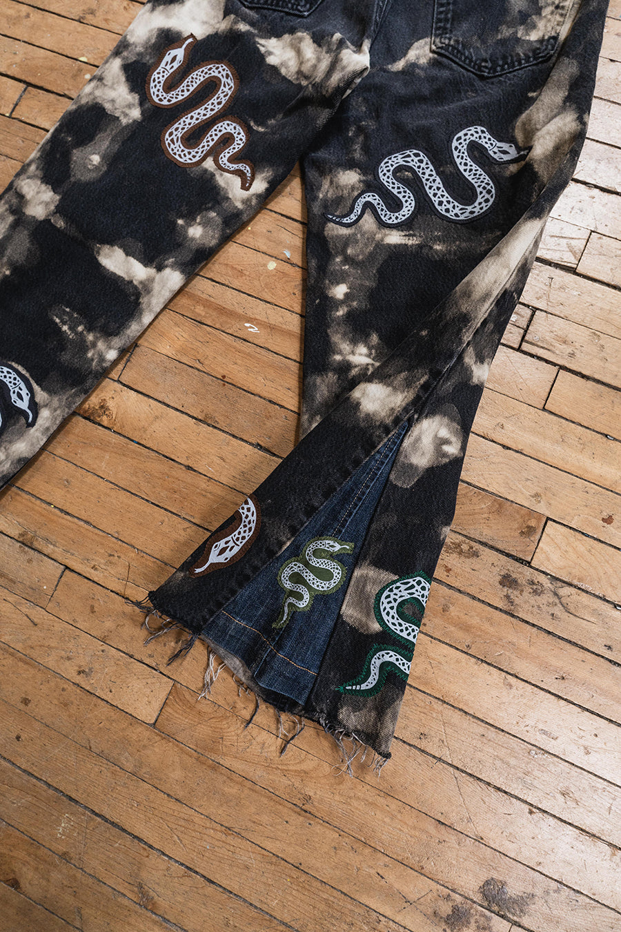 Snake Jeans (30/34 Waist)