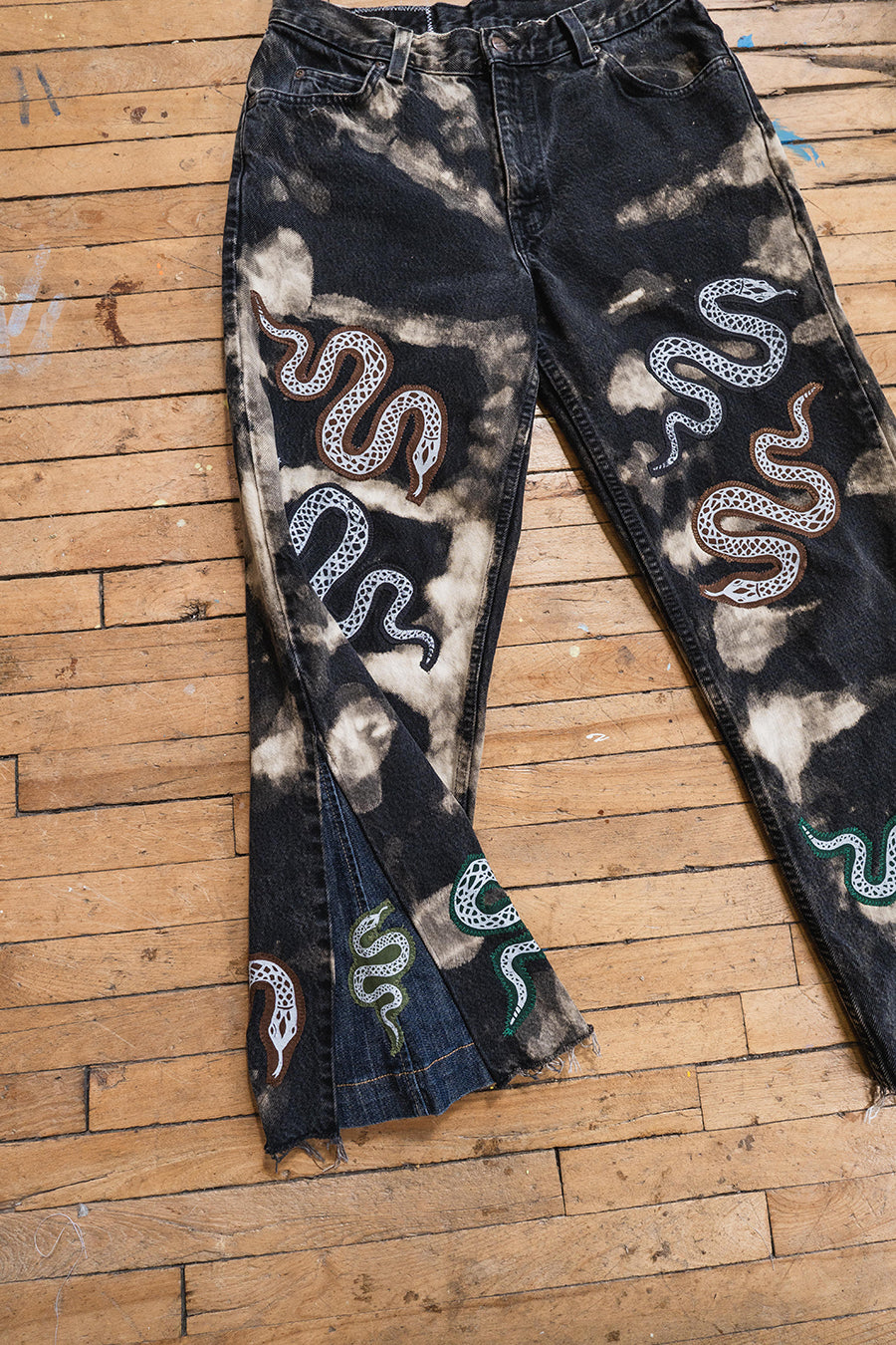 Snake Jeans (30/34 Waist)