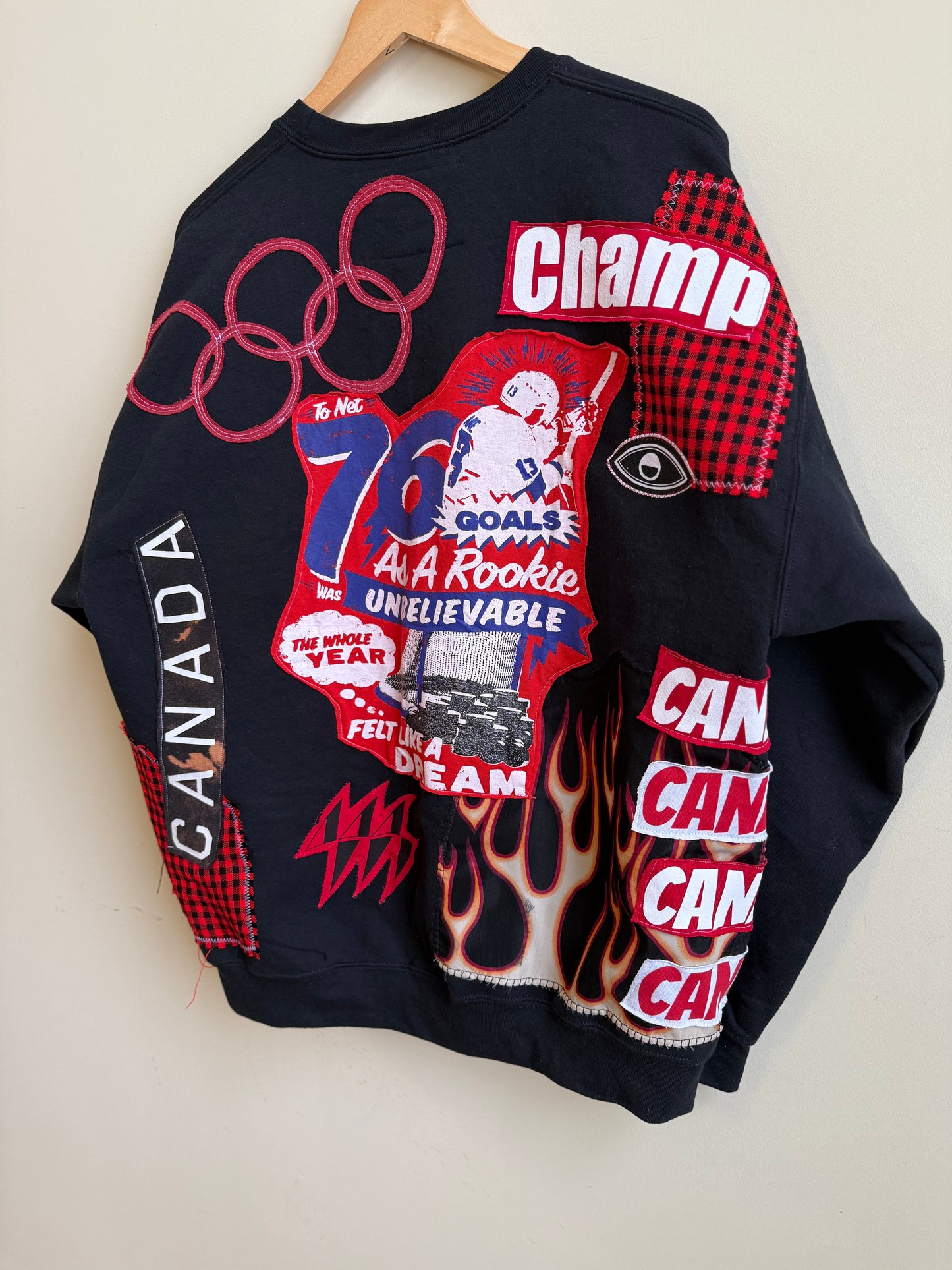 I'm Coming To The Cottage Crewneck (L/XL)